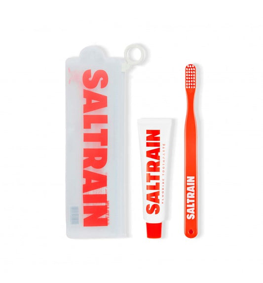 Travel Kit Red